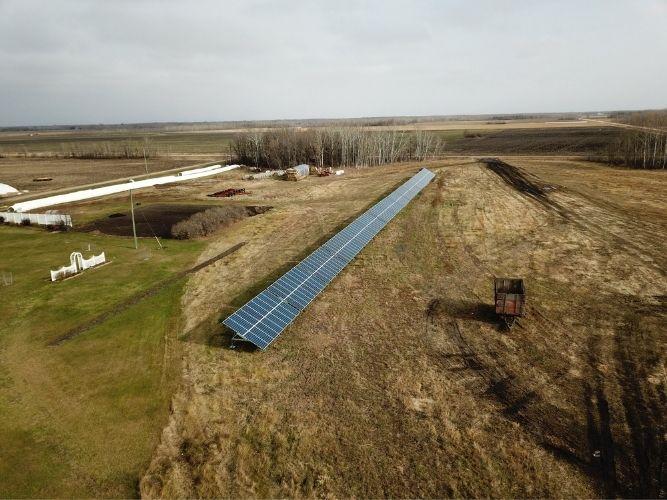 whats the difference between mppt and pwm solar charge controllers